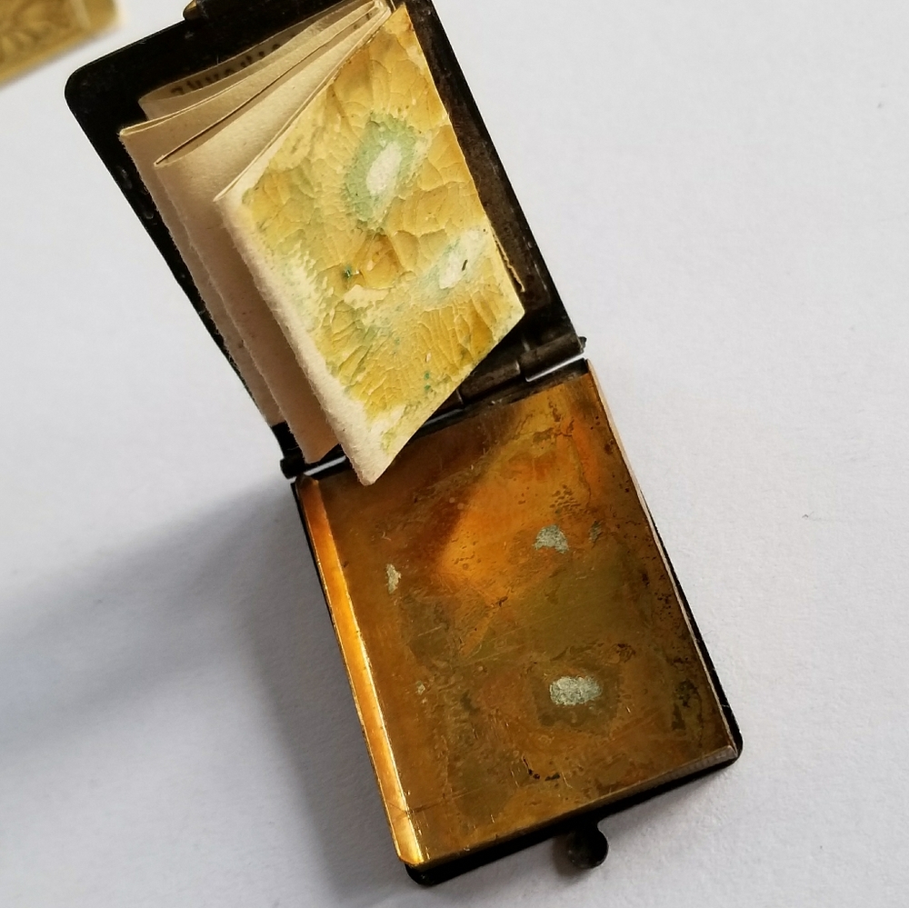 Antique WWI locket French fold out France World War 1 one sweetheart souvenir - Picture 9 of 15